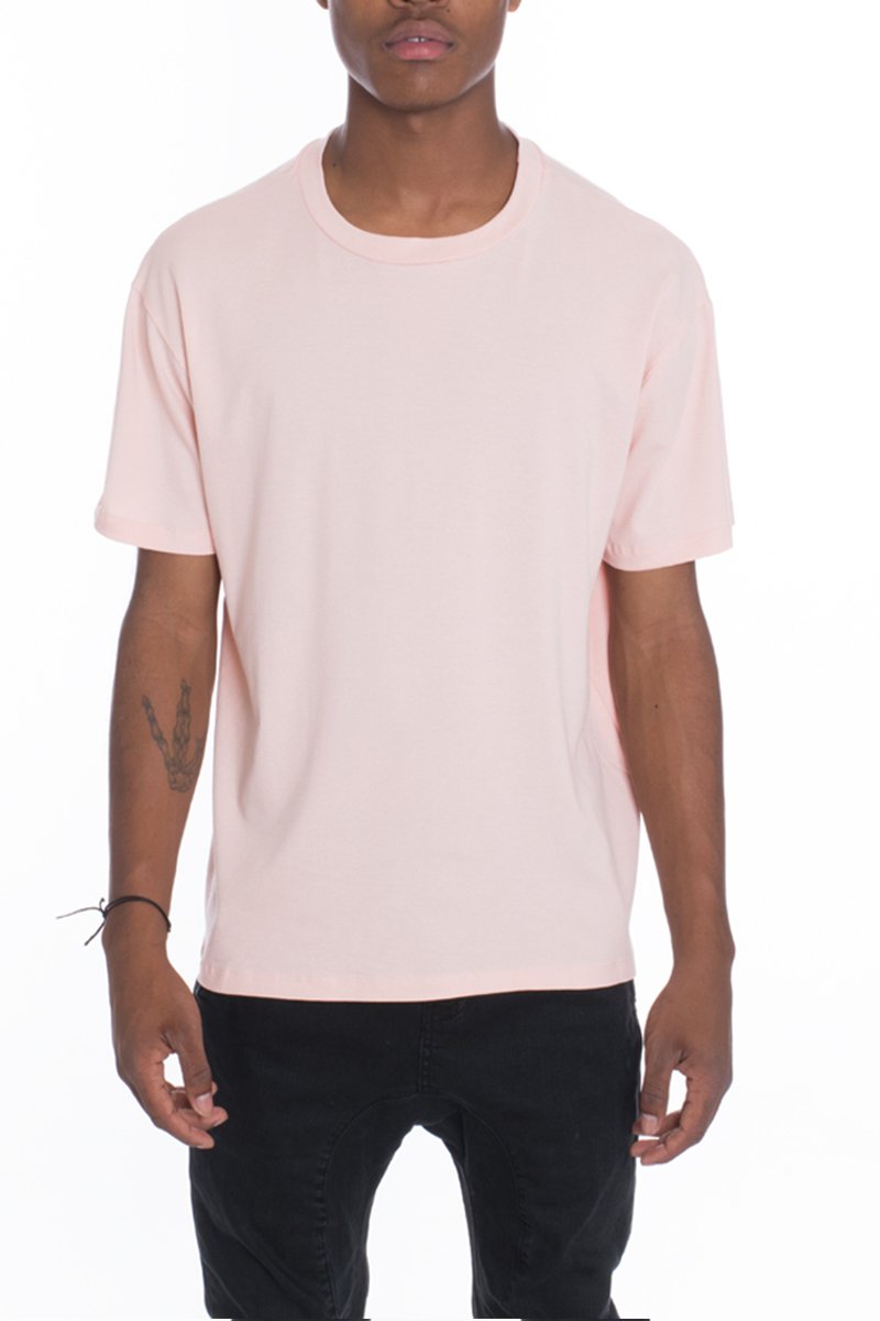 Carlton Pique Tee in a regular fit, showcasing breathable pique fabric, perfect for casual wear.