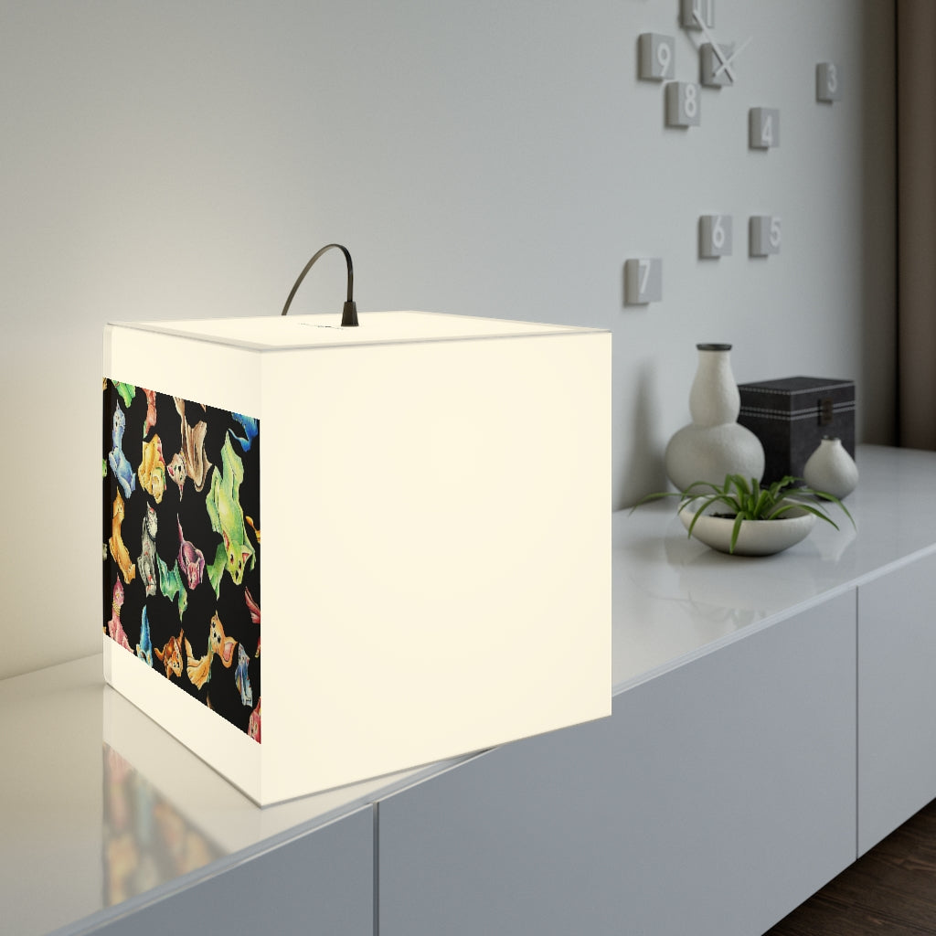 A stylish cube lamp featuring a playful cat pattern, perfect for home decor and personalized lighting.