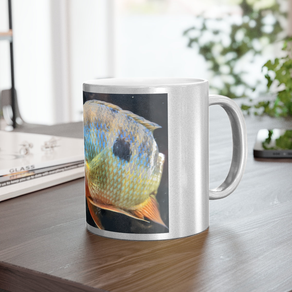 Chicago Skyline Metallic Mug in Silver and Gold, showcasing a personalized design with a C-handle.