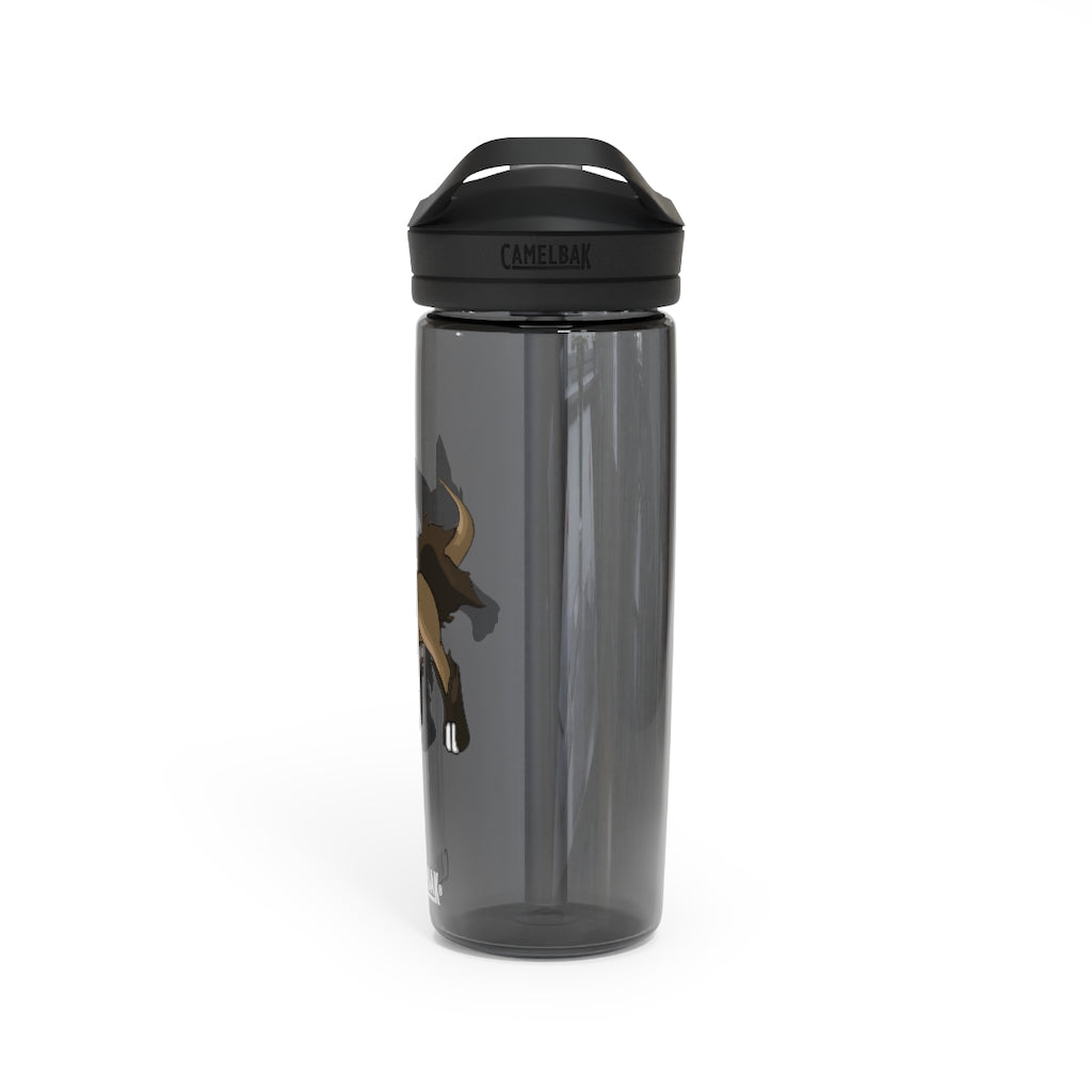 Chiwuahun CamelBak Eddy® Water Bottle in 20oz and 25oz sizes, showcasing its robust design and easy-carry handle.