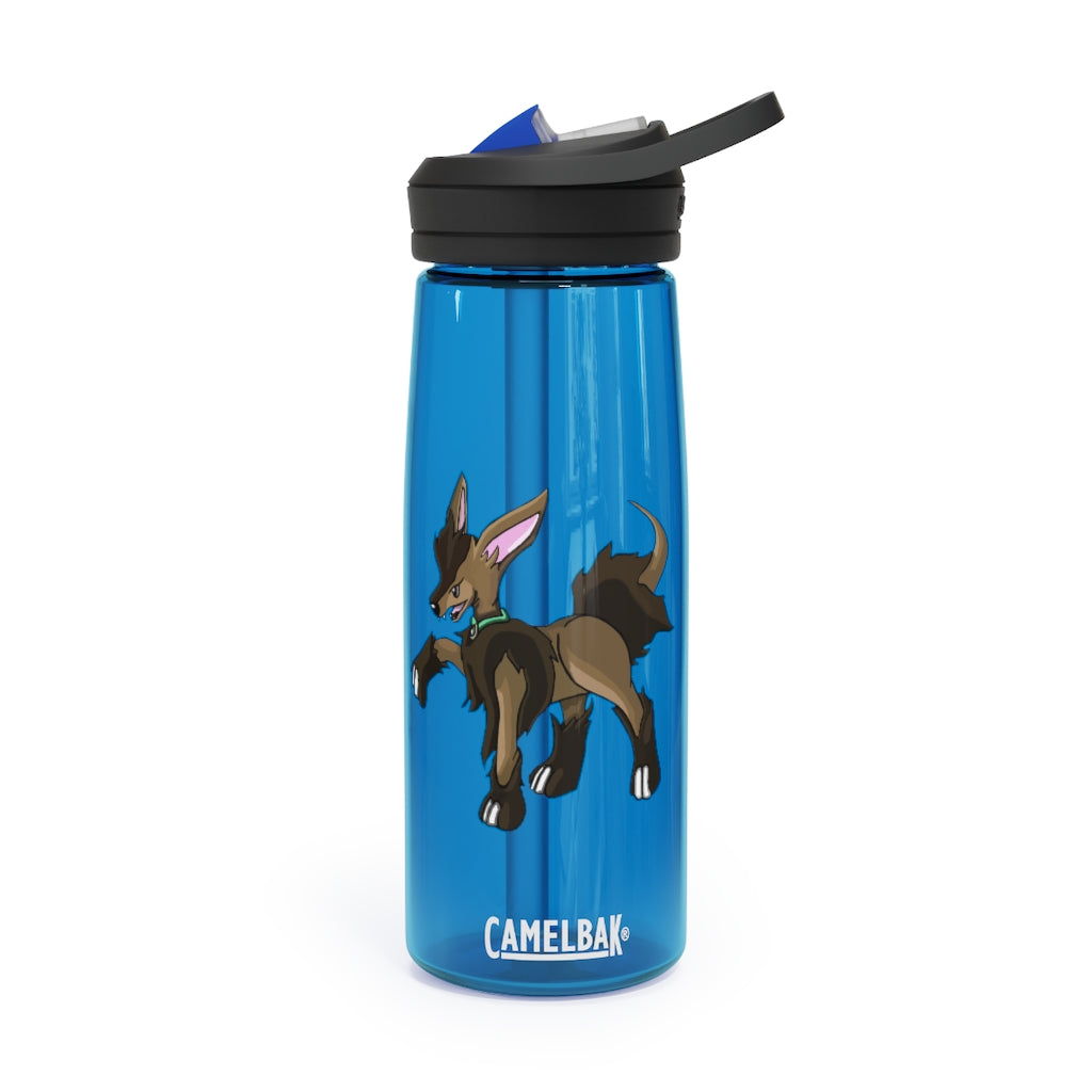 Chiwuahun CamelBak Eddy® Water Bottle in 20oz and 25oz sizes, showcasing its robust design and easy-carry handle.