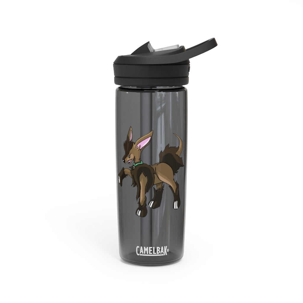 Chiwuahun CamelBak Eddy® Water Bottle in 20oz and 25oz sizes, showcasing its robust design and easy-carry handle.