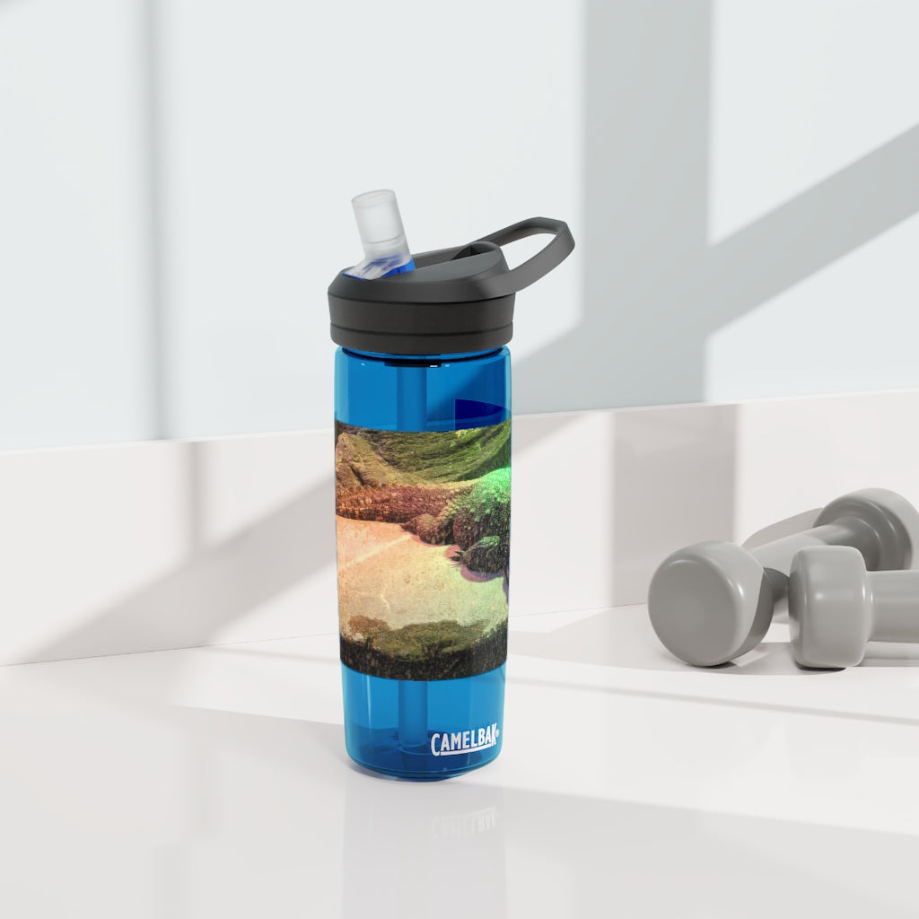 Crocodile CamelBak Eddy® Water Bottle in 20oz and 25oz sizes, showcasing its durable Tritan™ material and spill-proof design.