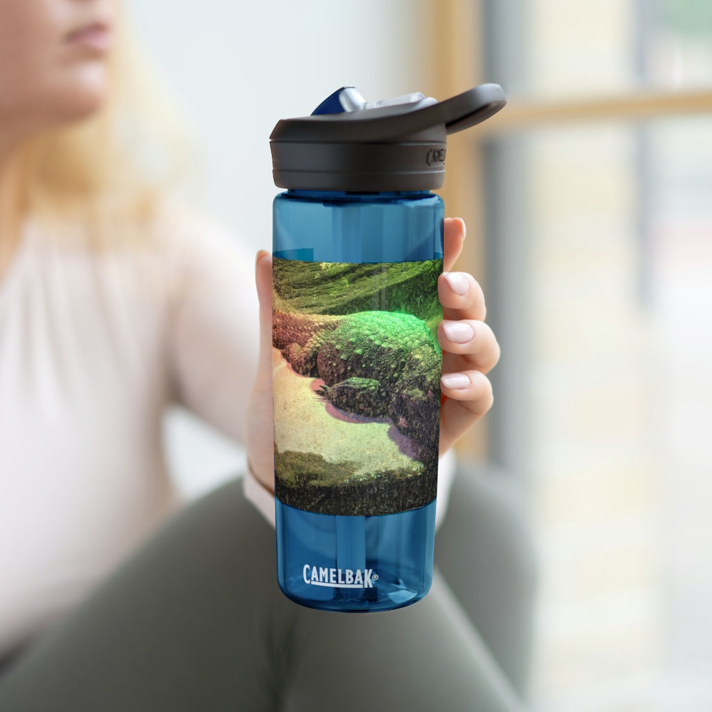 Crocodile CamelBak Eddy® Water Bottle in 20oz and 25oz sizes, showcasing its durable Tritan™ material and spill-proof design.