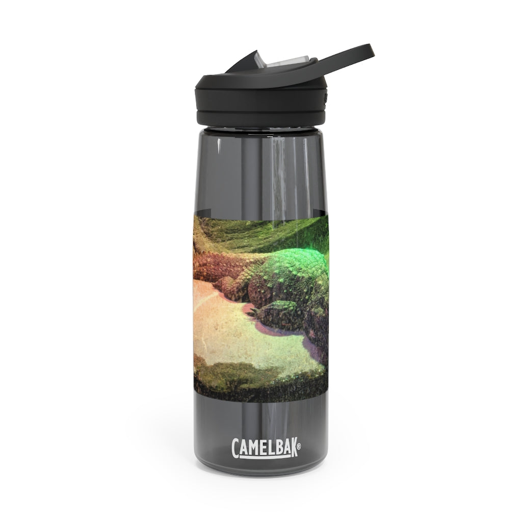 Crocodile CamelBak Eddy® Water Bottle in 20oz and 25oz sizes, showcasing its durable Tritan™ material and spill-proof design.