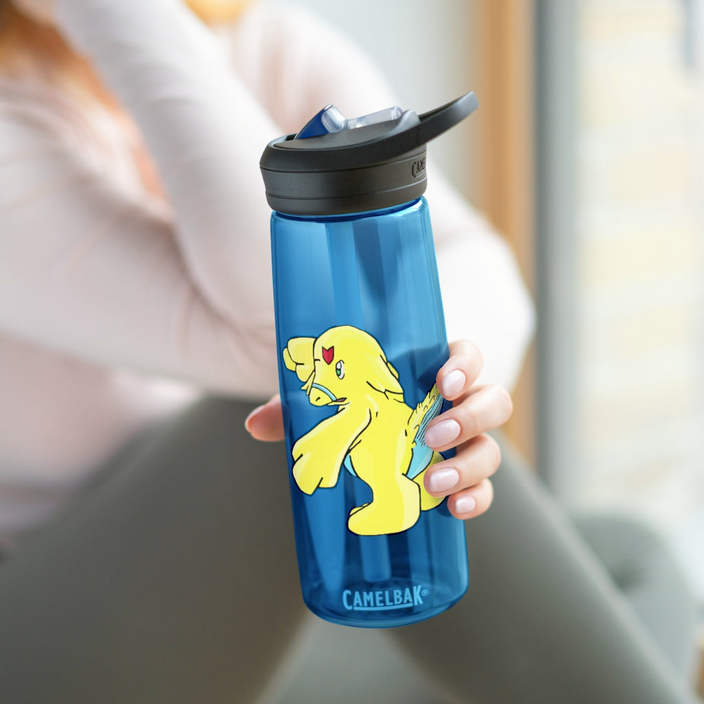 Ductil CamelBak Eddy® Water Bottle in 20oz and 25oz sizes, showcasing its robust design and spill-proof valve.