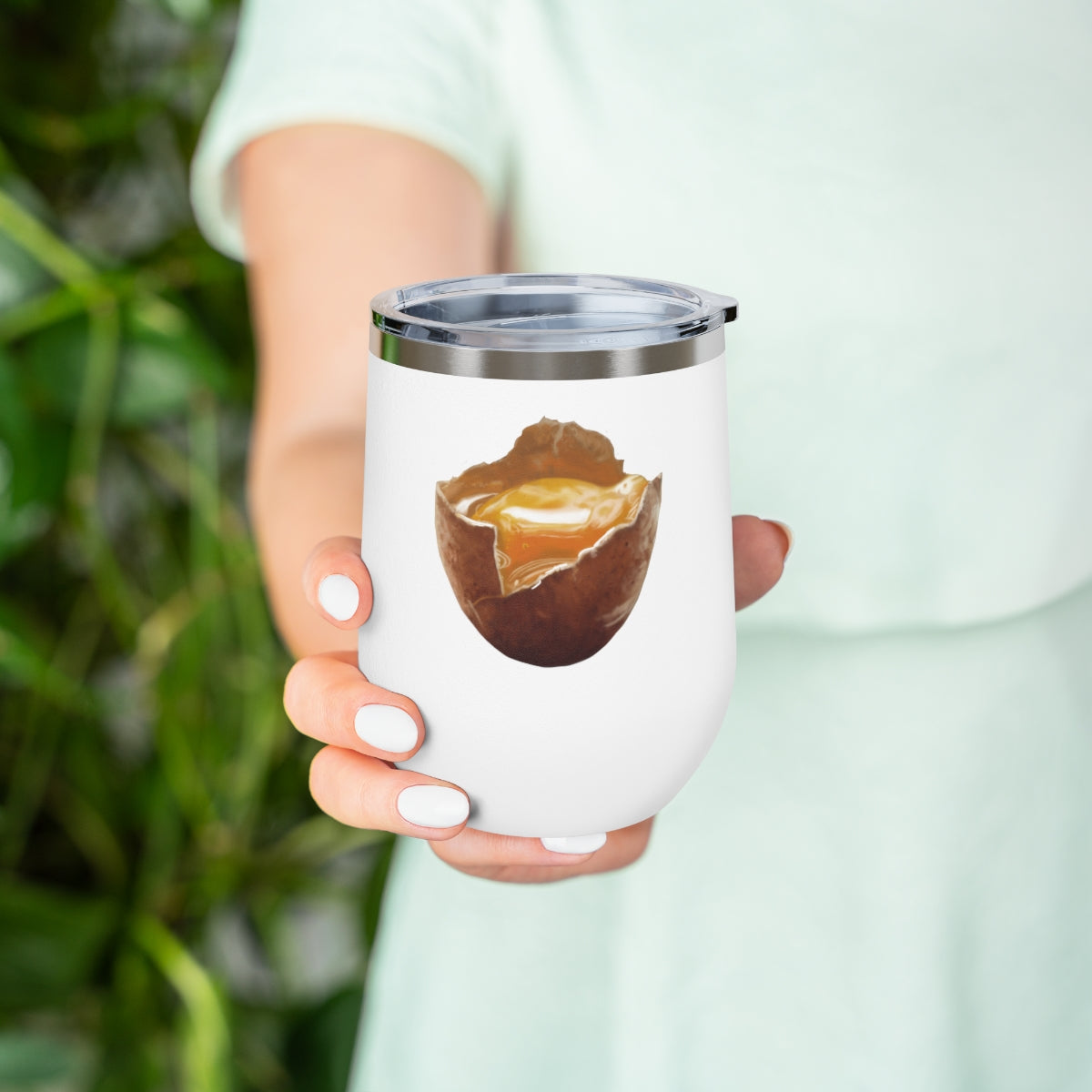 Egg 12oz insulated wine tumbler with clear lid, showcasing a stylish design suitable for hot and cold beverages.