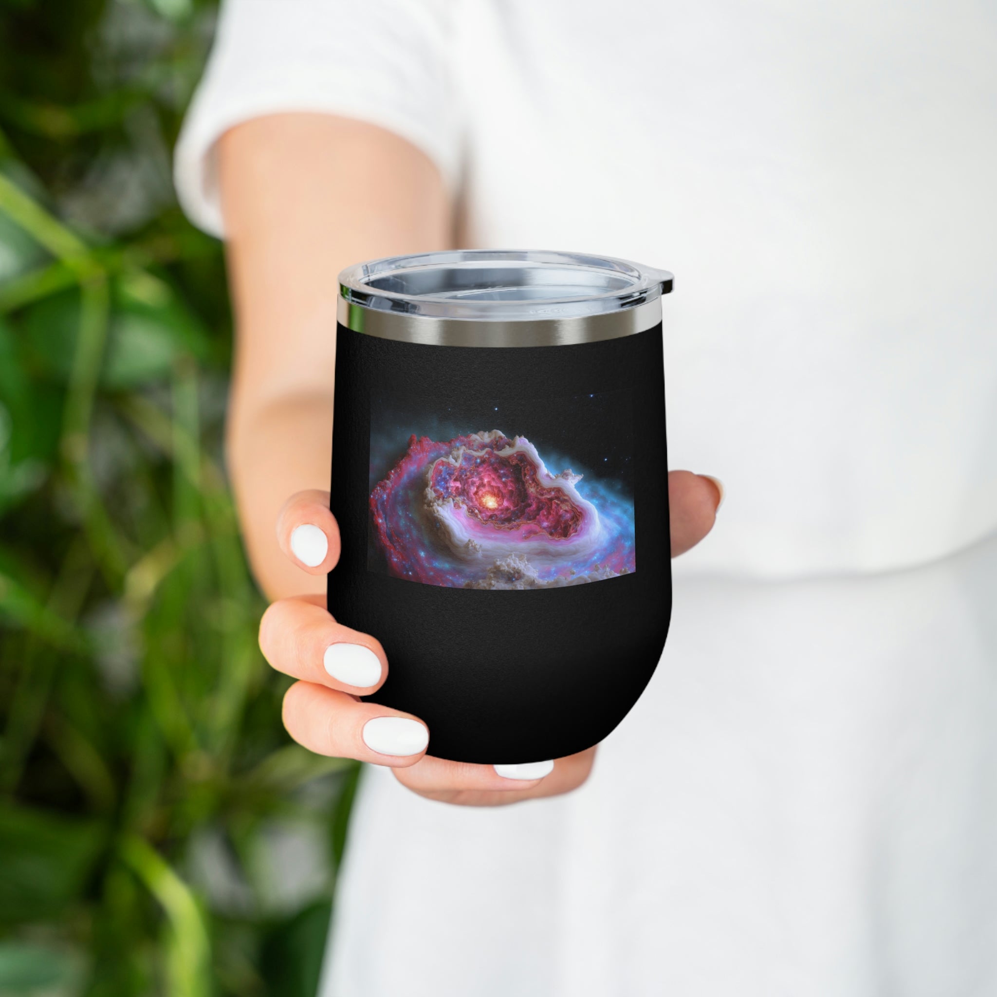 Galaxy Effects Wine Tumbler with a stunning galaxy design, featuring a clear plastic lid and double-wall insulation.