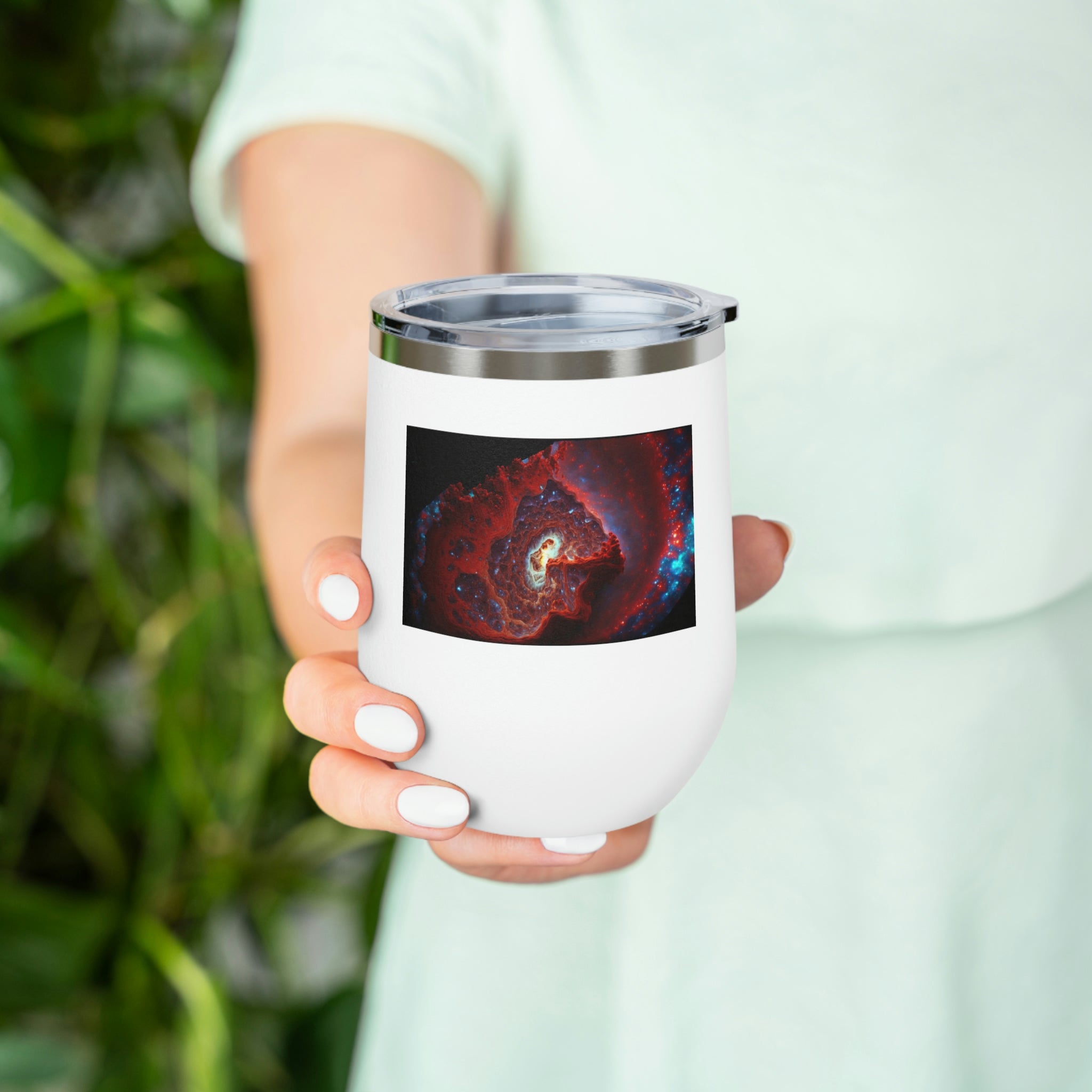 Galaxy Effects Wine Tumbler with a stunning galaxy design, featuring a clear plastic lid and double-wall insulation.