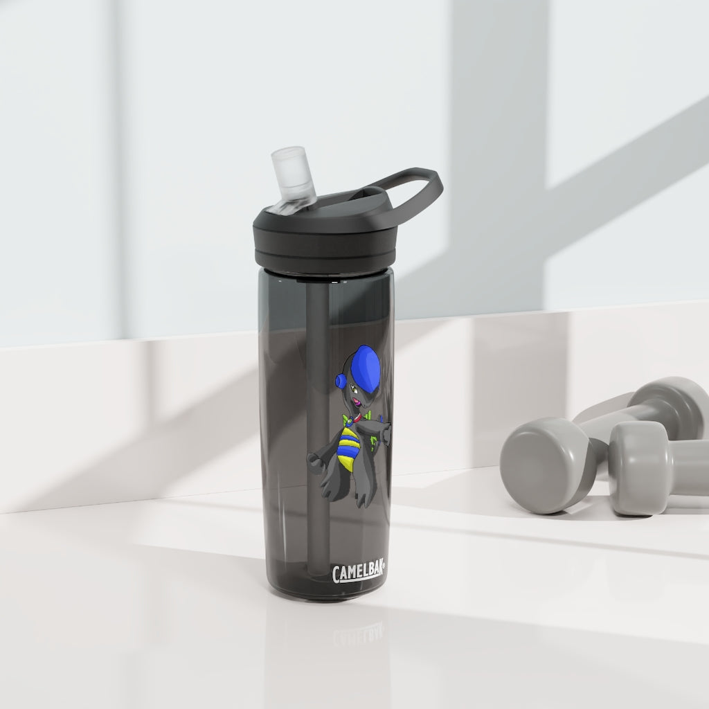 Glissgliss CamelBak Eddy® Water Bottle in 20oz and 25oz sizes, showcasing its robust design and spill-proof features.