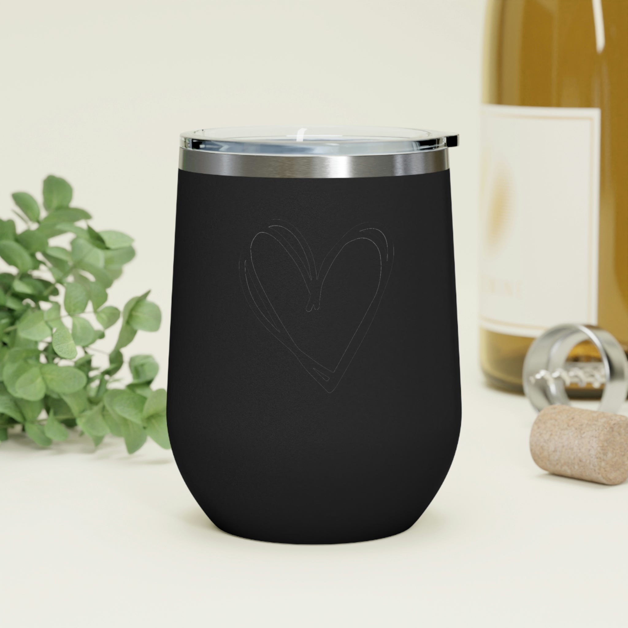 Hearts Wine Tumbler with double insulation and clear lid, showcasing heart design.