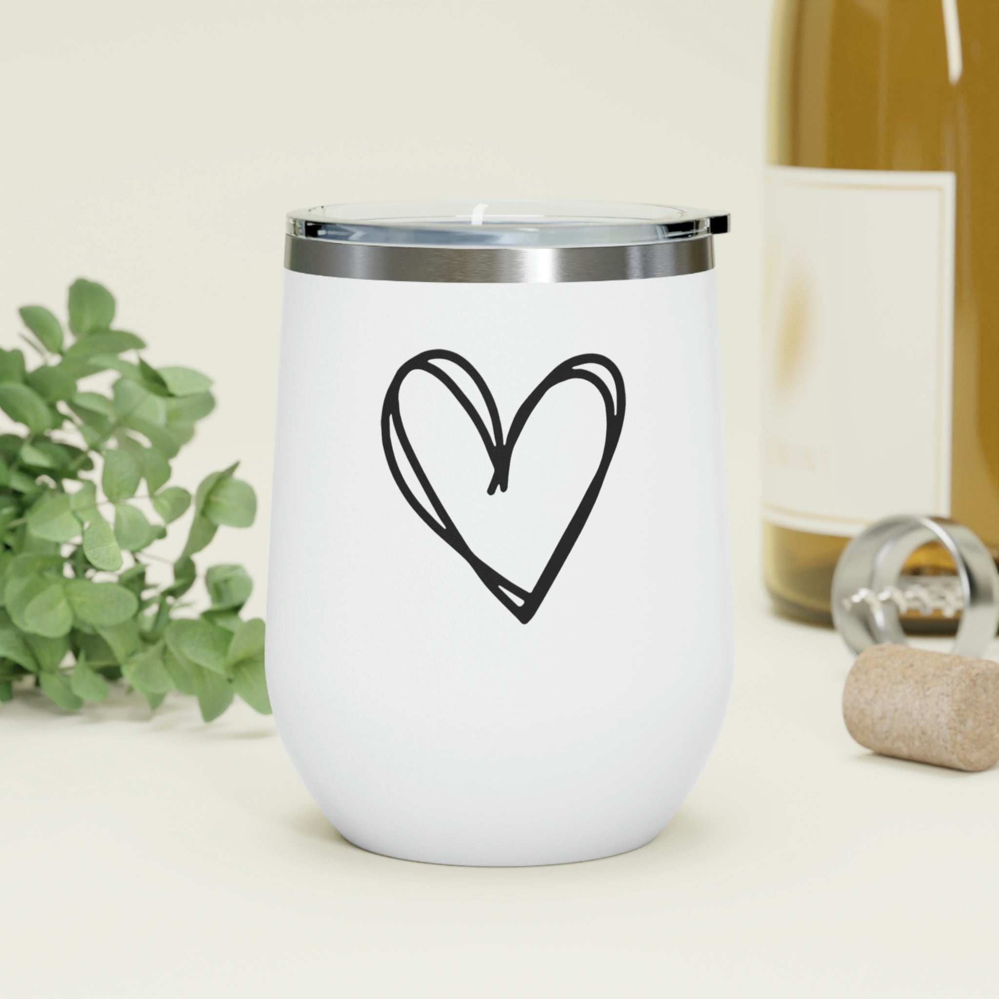 Hearts Wine Tumbler with double insulation and clear lid, showcasing heart design.