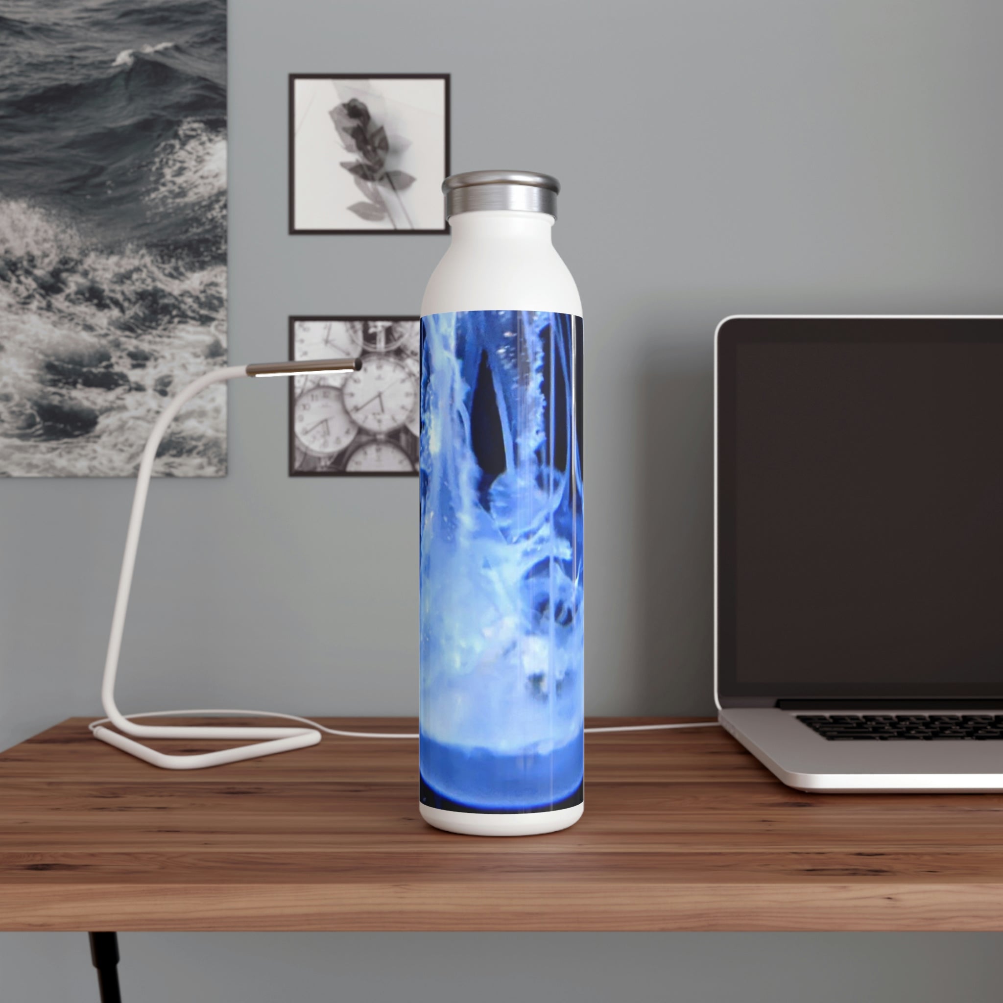 Jellyfish Slim Water Bottle with customizable matte finish and stylish lid, showcasing its sleek design and 20oz capacity.