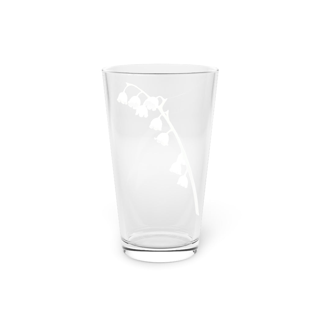 Lilly Pint Glass, 16oz, clear glass with customizable design, perfect for beverages.