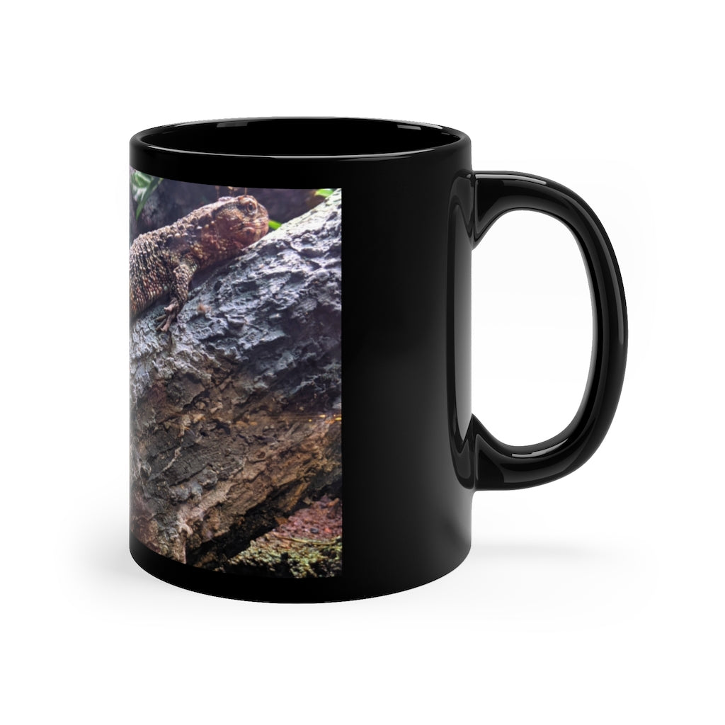 Lizard 11oz black ceramic mug with a sleek design, perfect for coffee, tea, or hot chocolate.