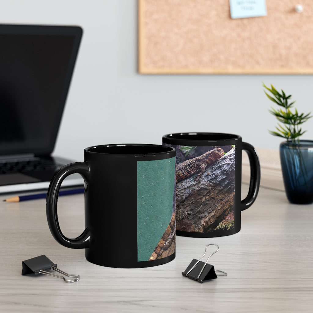 Lizard 11oz black ceramic mug with a sleek design, perfect for coffee, tea, or hot chocolate.