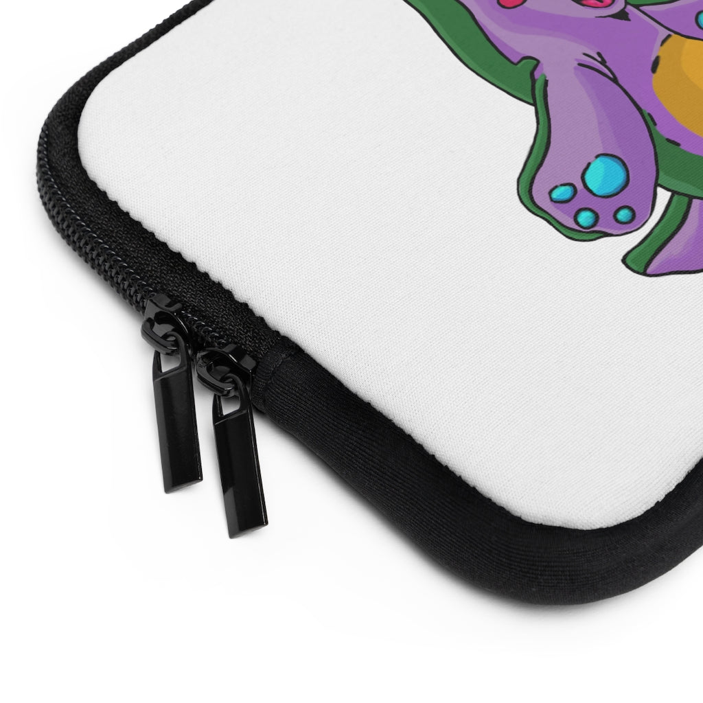 Makket Laptop Sleeve featuring a customizable front and black polyester back, designed for protection and style.