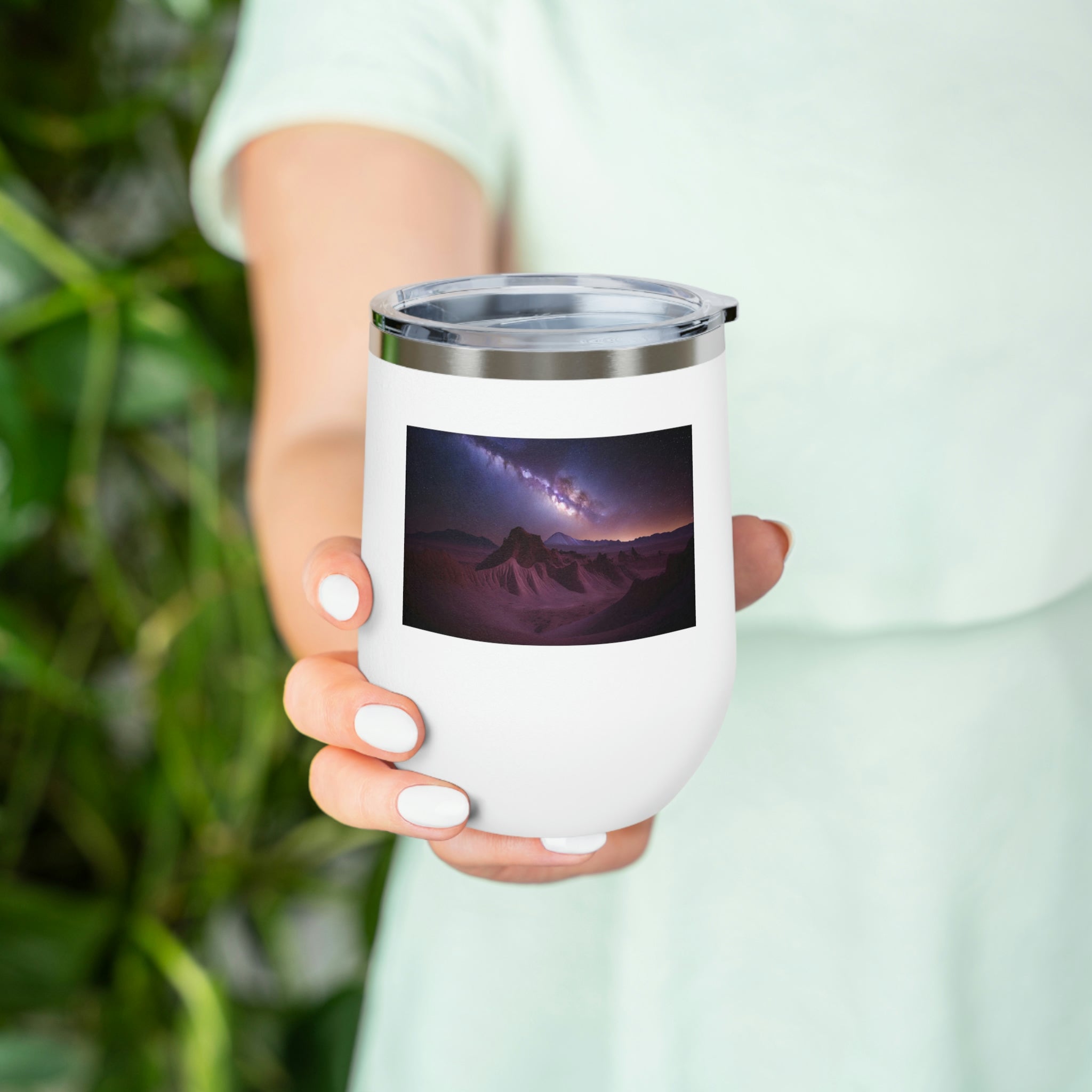 Milky Galaxy Wine Tumbler with a stylish design, featuring a clear plastic lid and double-wall insulation.