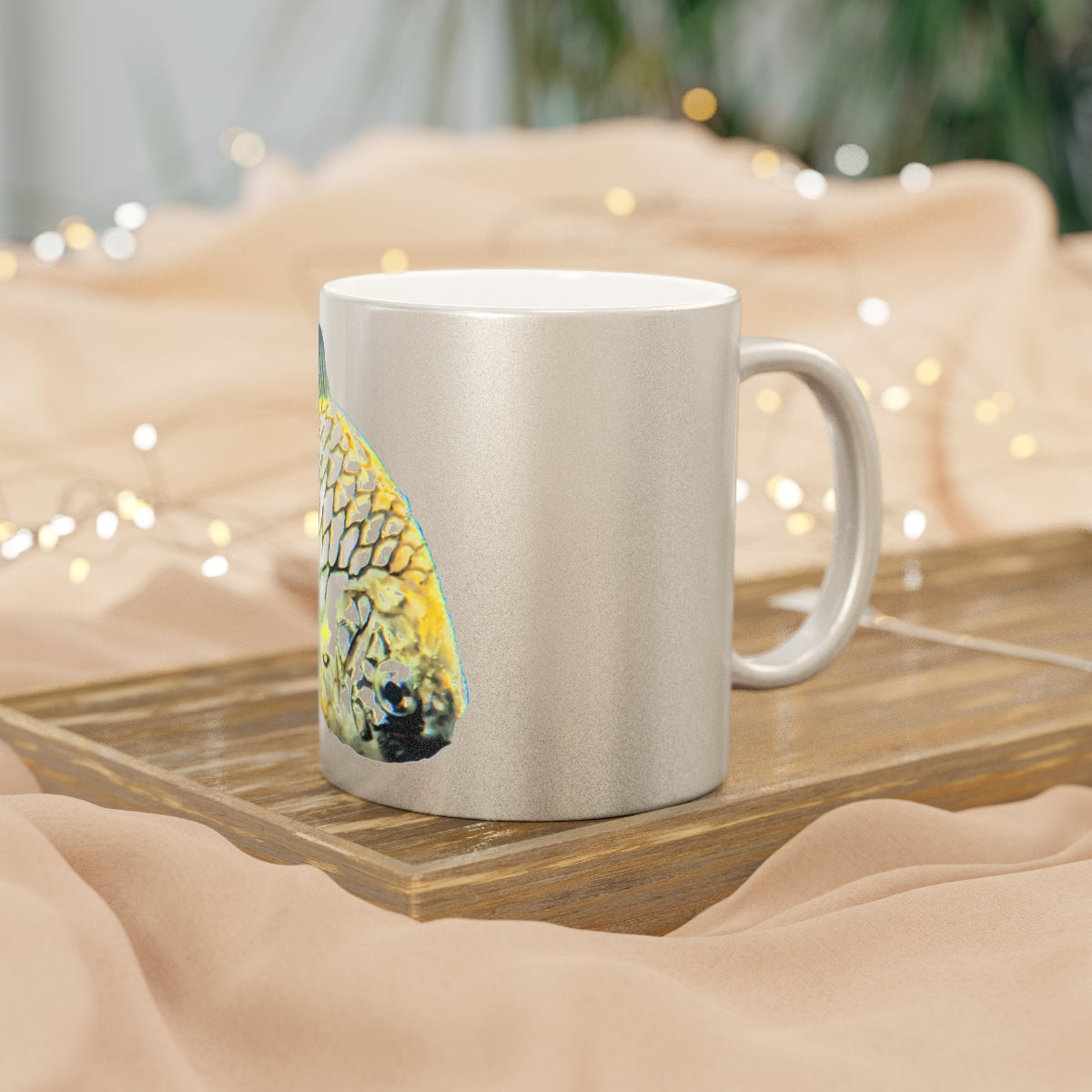 Pineapple Fish Metallic Mug in silver and gold finishes, showcasing a personalized design option.