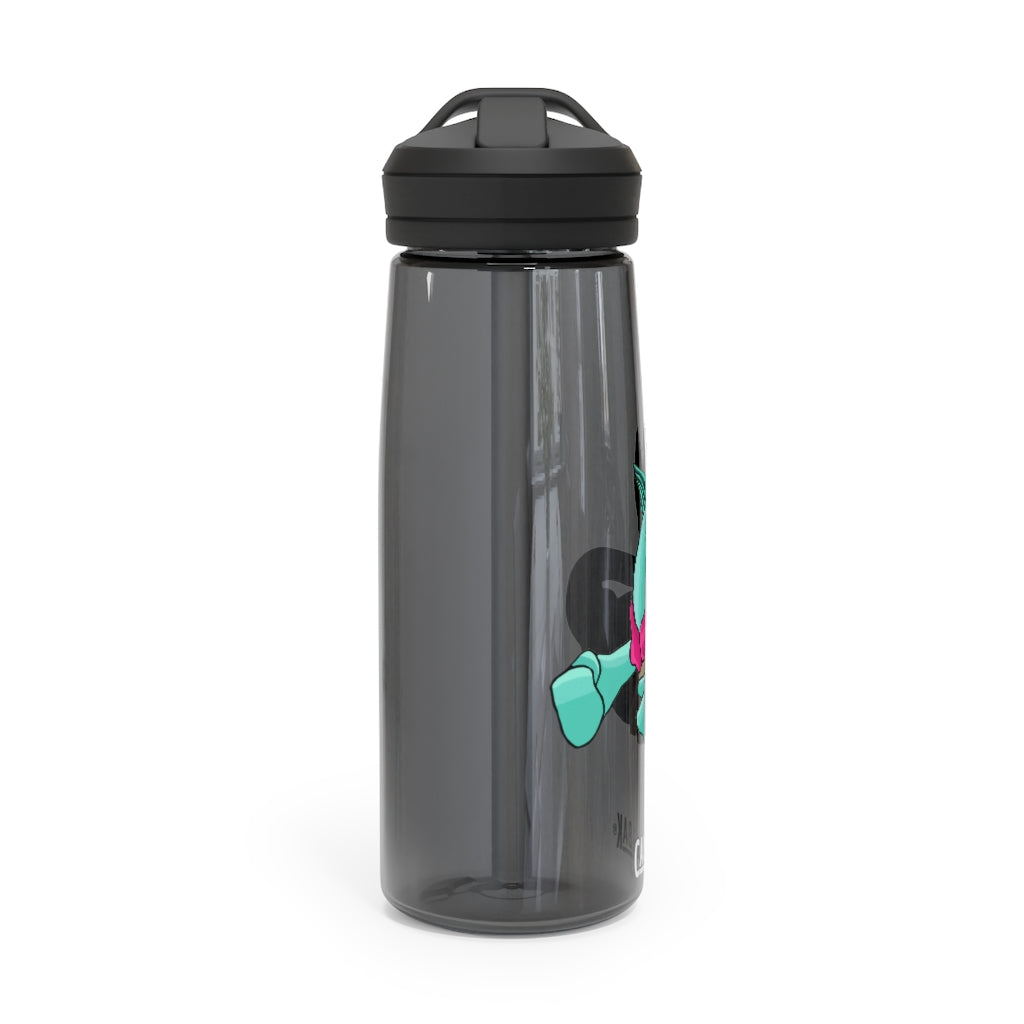 Plumyu CamelBak Eddy® Water Bottle in 20oz and 25oz sizes, showcasing its durable Tritan™ material and spill-proof design.