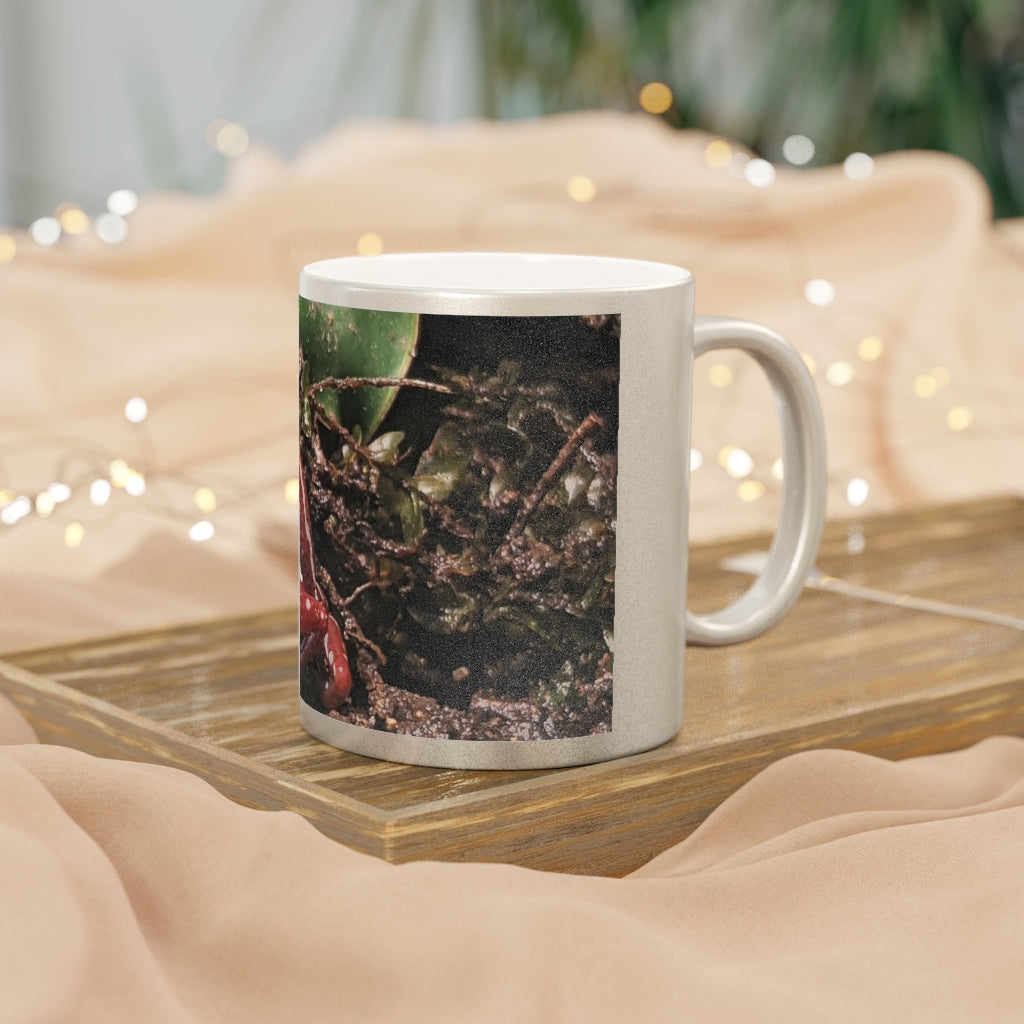 Red Frog Metallic Mug in Silver and Gold finishes, showcasing personalized designs and a stylish C-handle.