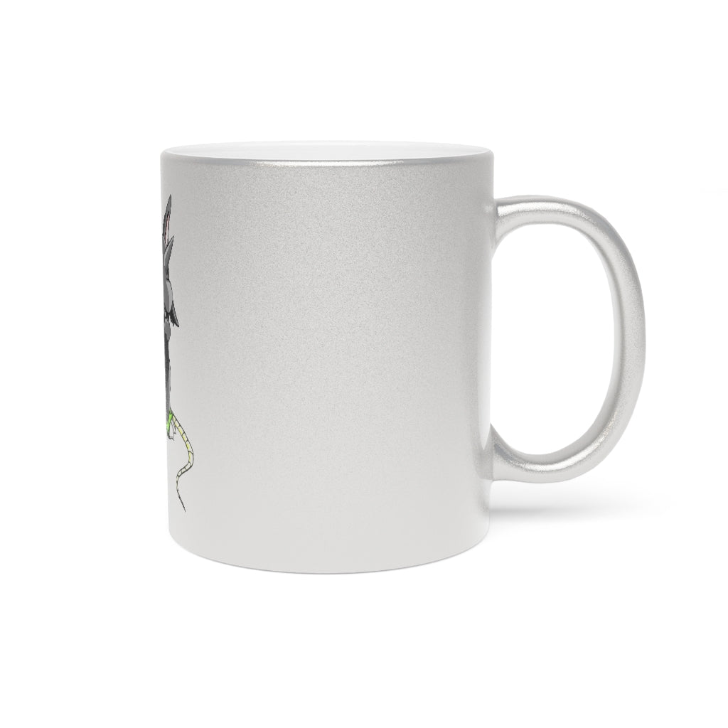 Snouse Metallic Mug in silver and gold finishes, showcasing personalized designs and a comfortable C-handle.