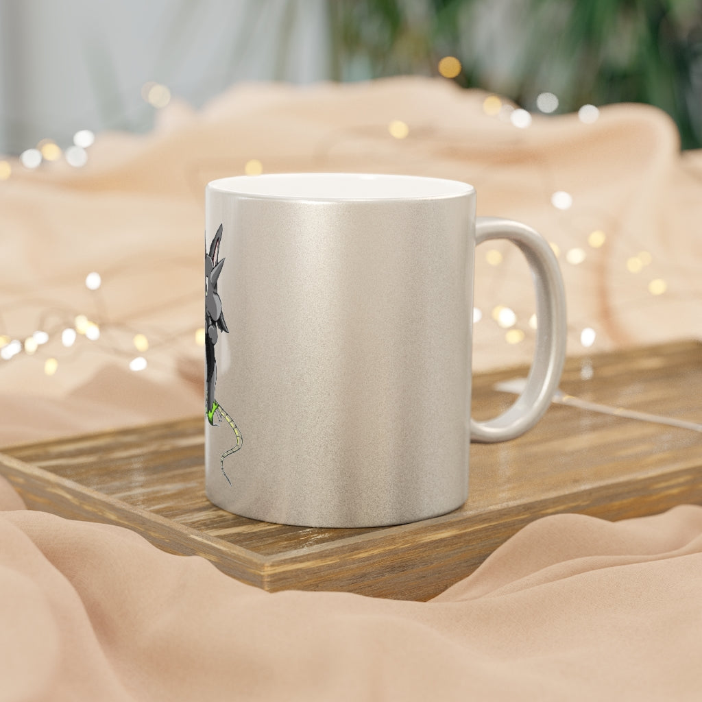 Snouse Metallic Mug in silver and gold finishes, showcasing personalized designs and a comfortable C-handle.