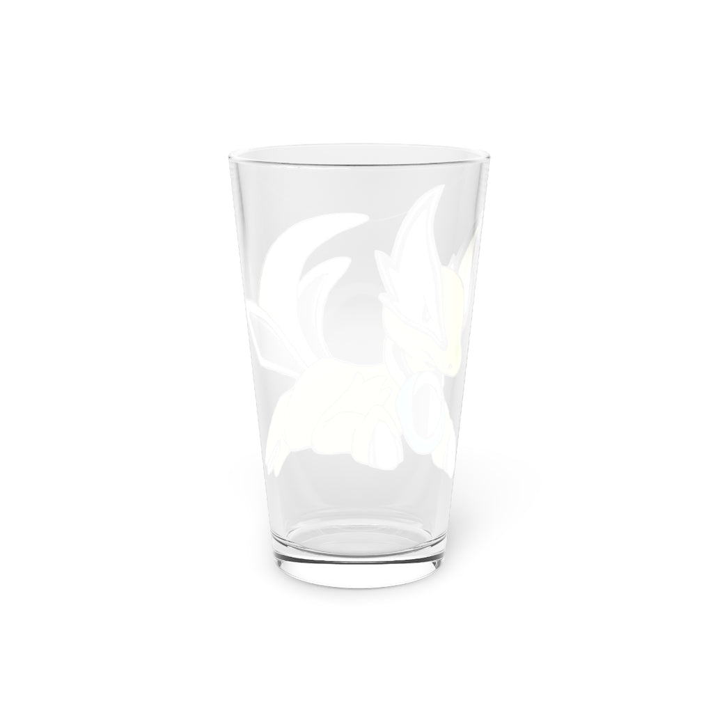 Sporela Pint Glass, 16oz, clear glass with custom design options, perfect for beverages.