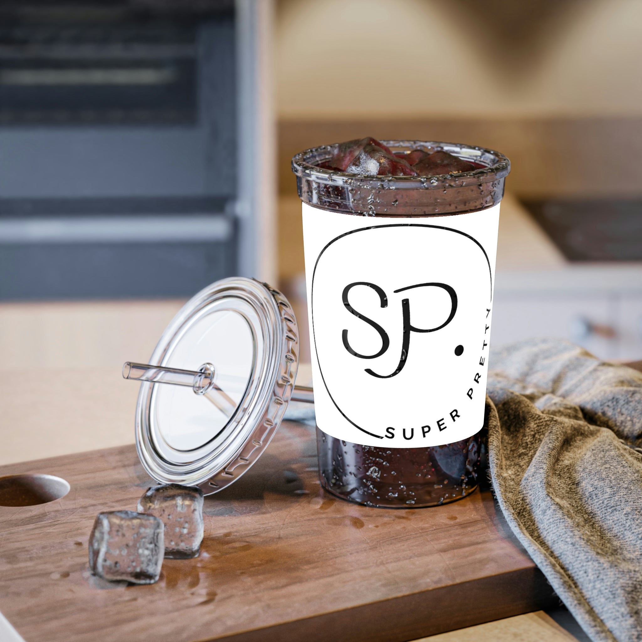 Super Pretty Suave Acrylic Cup with double-wall insulation, customizable design, and BPA-free materials, perfect for hot and cold beverages.