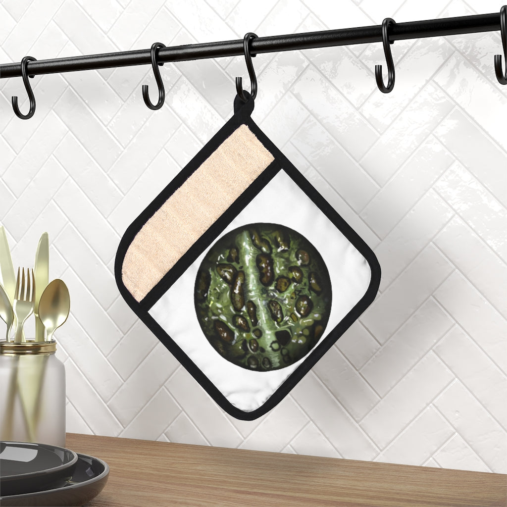 Toad Skin Pot Holder with Pocket, featuring a stylish design and black cotton hanging loop, perfect for kitchen use.