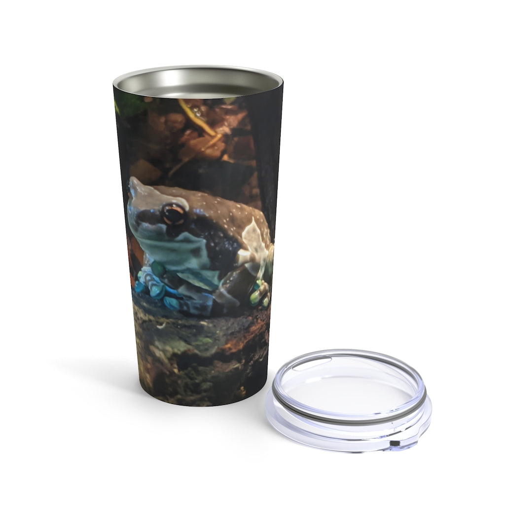 Toad Tumbler 20oz in stainless steel with a see-thru plastic lid, showcasing its sleek design and rounded corners.