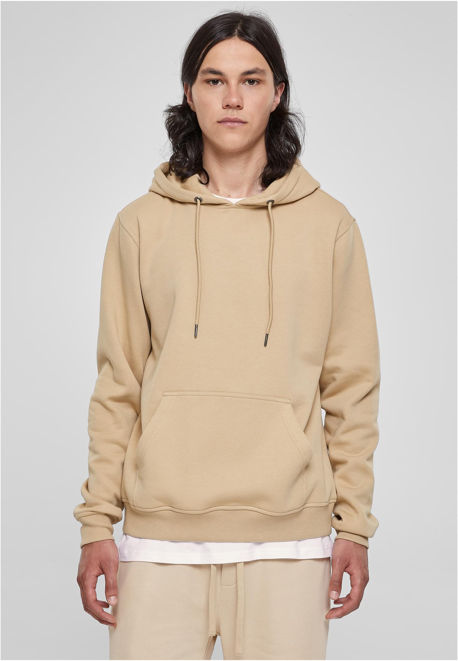 Basic Terry Hoodie in soft terry fabric, featuring a classic cut, ribbed cuffs, tonal strings, and a kangaroo pocket.