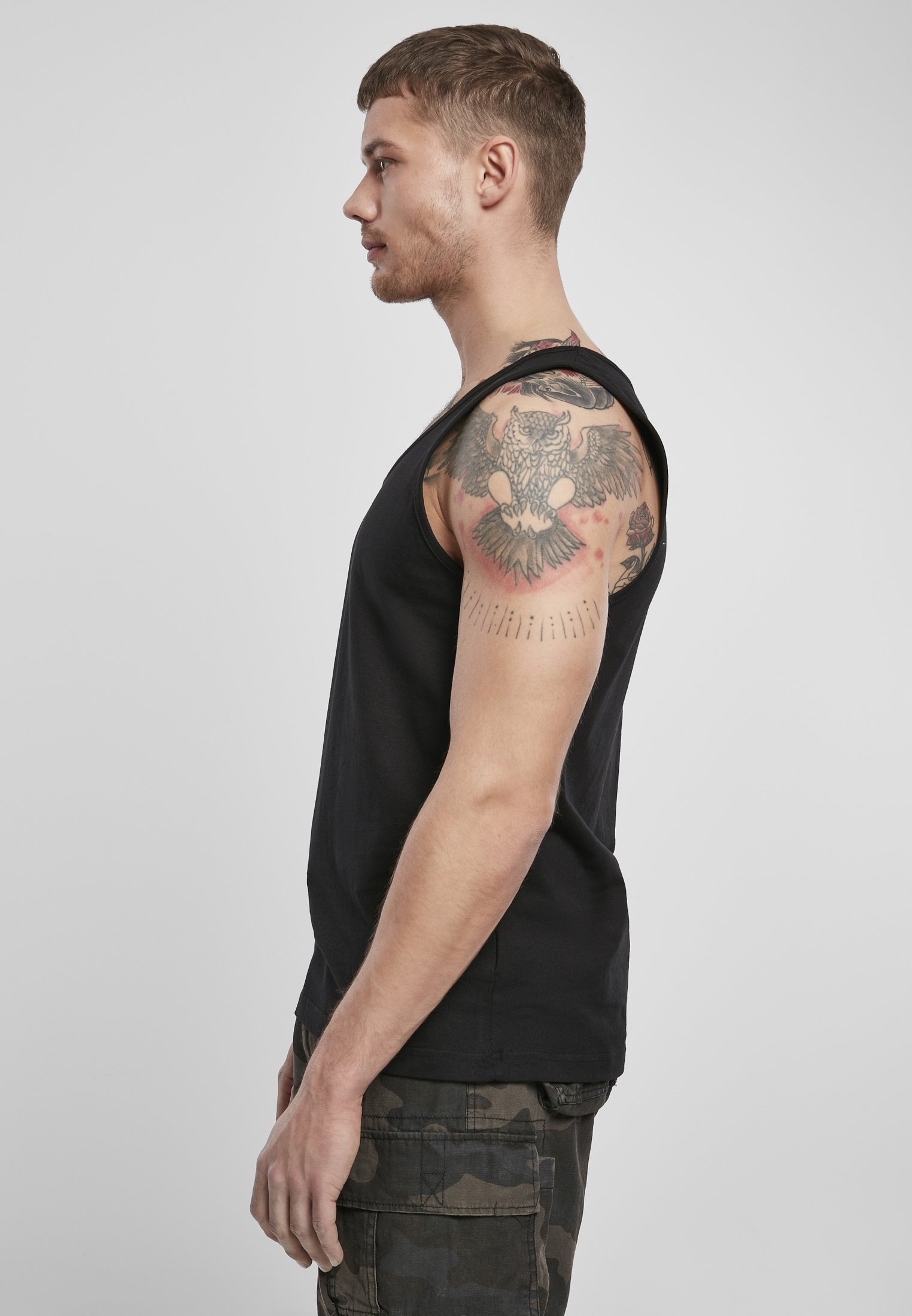 Brandit Tank Top made from 100% cotton, featuring a classic design suitable for casual wear.