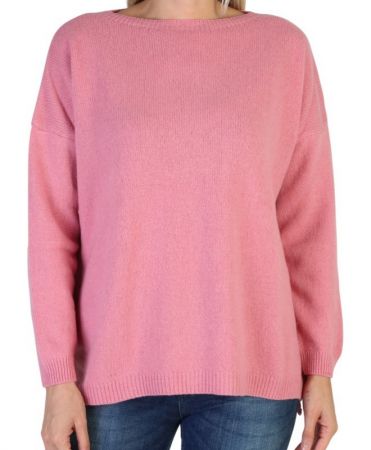 Maglia Donna Scollo Barca in Cashmere Rigenerato, design oversize e scollatura elegante, realizzata in Italia.