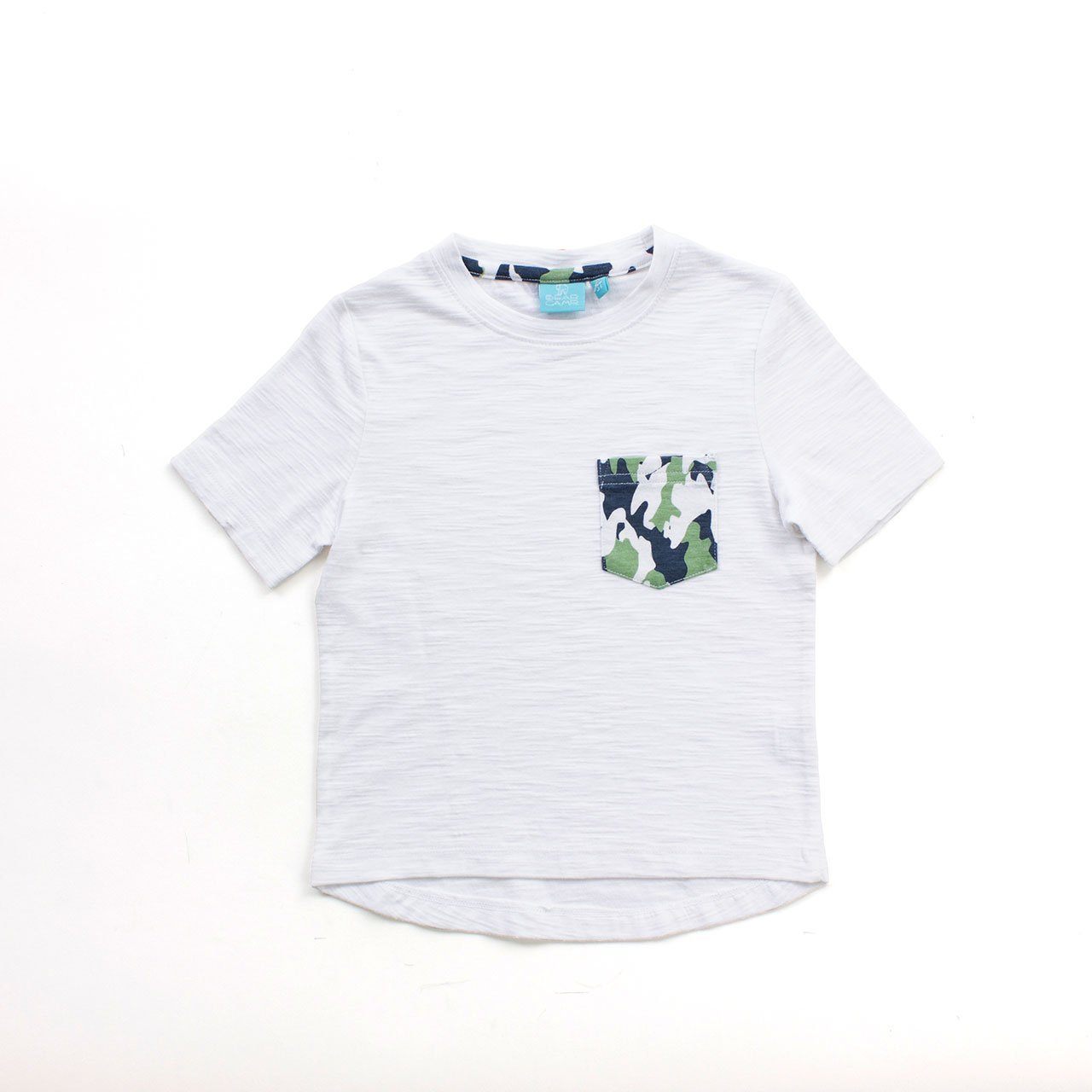 Marlon Tee Baby featuring a stylish camo print pocket on a white background, perfect for adventurous kids.