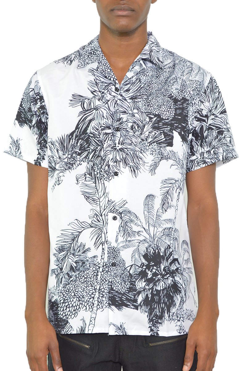 The Valley Short Sleeve Shirt WS7416 in a stylish design, showcasing its regular fit and lightweight polyester fabric.