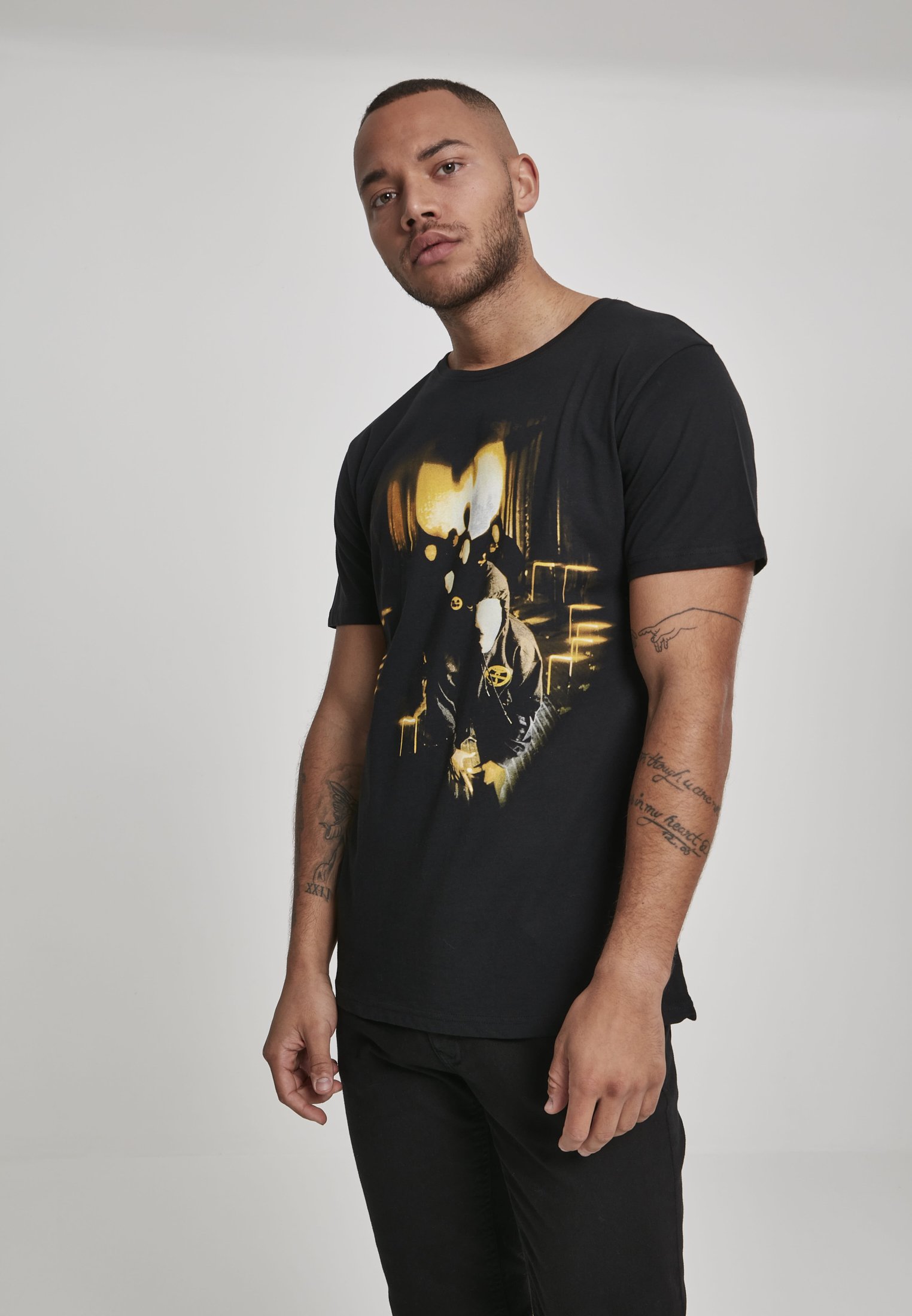 Wu-Wear Masks T-Shirt made of 100% cotton featuring bold graphics and a stylish design.