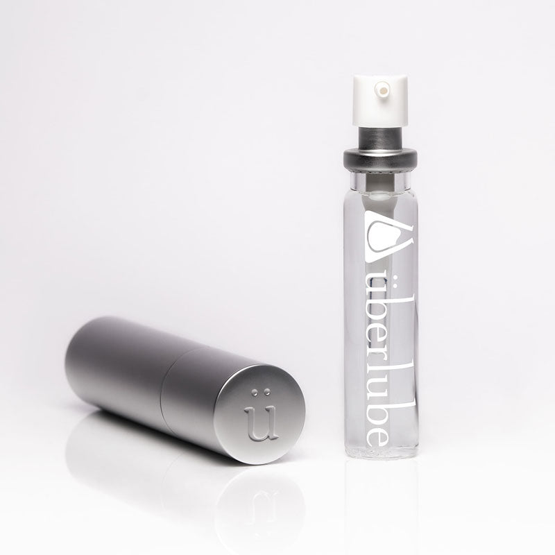 überlube Silver Good-to-Go Traveler Set with three 15ml lubricant refills in a sleek silver travel case.