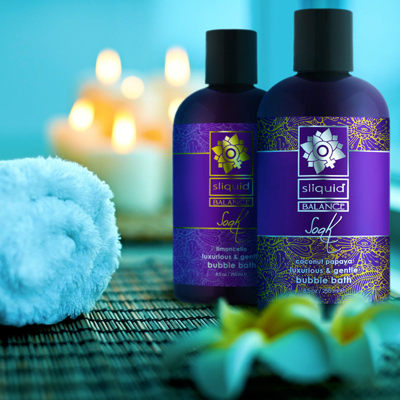 Sliquid Balance Soak Coconut Papaya 255ml bottle with tropical design, showcasing nourishing bubble bath for skin care.