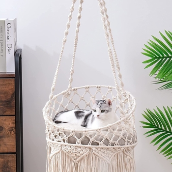 Mewoofun Cat Hammock Bed made of natural cotton, featuring a stylish boho macrame design, suitable for indoor cats.