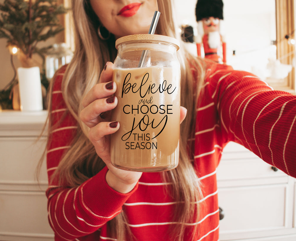 Believe & Joy Cup set featuring high borosilicate glass, bamboo lid, and stainless steel straws, perfect for various beverages.