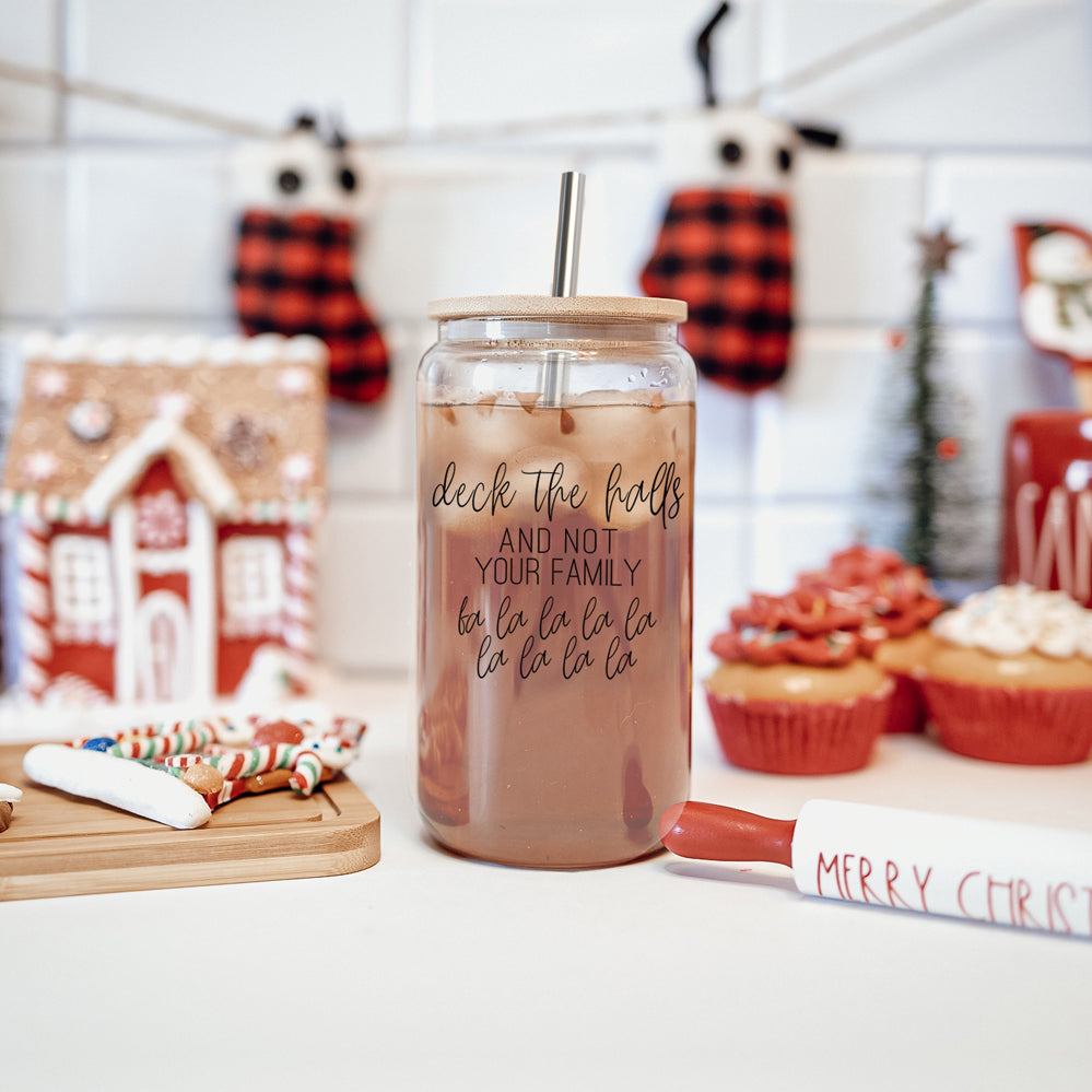 Deck the Halls Cup with bamboo lid and stainless steel straws, showcasing a modern design suitable for various beverages.