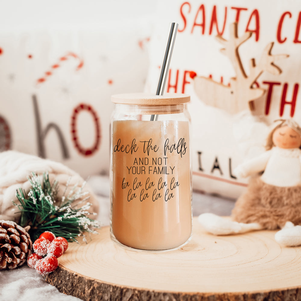 Deck the Halls Cup with bamboo lid and stainless steel straws, showcasing a modern design suitable for various beverages.