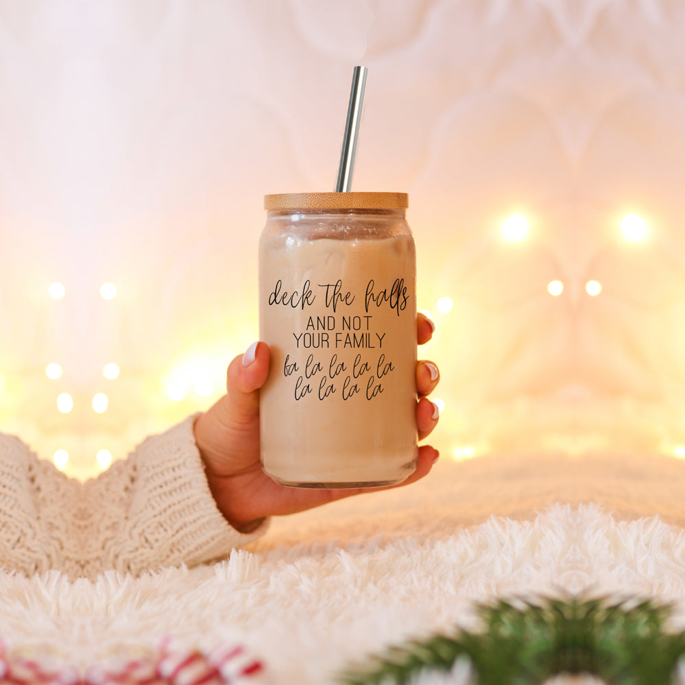 Deck the Halls Cup with bamboo lid and stainless steel straws, showcasing a modern design suitable for various beverages.