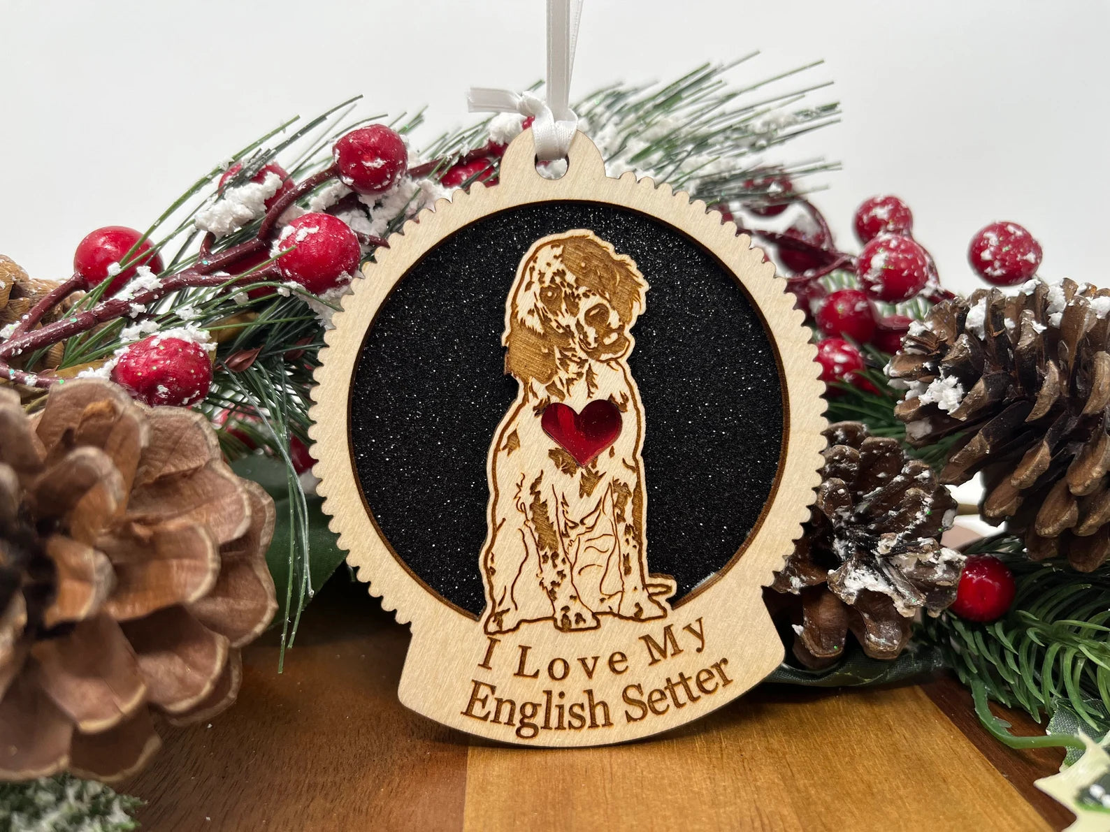 Laser cut wooden ornament featuring an English Setter silhouette, perfect for Christmas decoration.