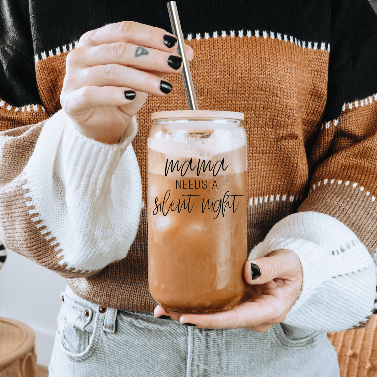 Mama - Silent Night glass drinking cup with bamboo lid and stainless steel straws, showcasing a sleek design and black graphic.