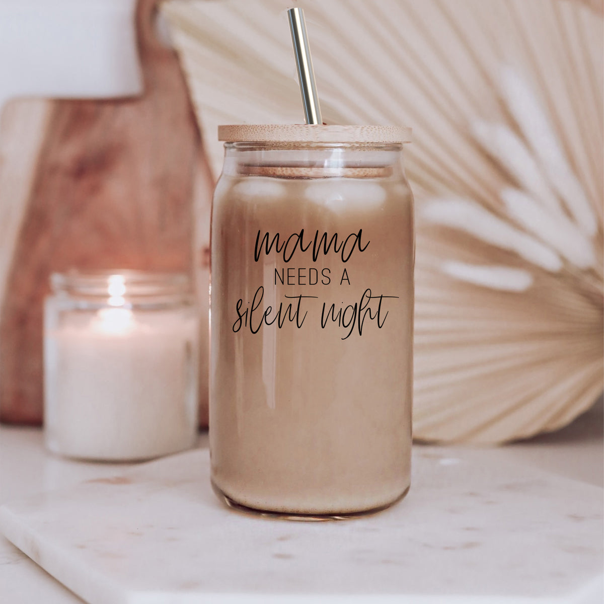 Mama - Silent Night glass drinking cup with bamboo lid and stainless steel straws, showcasing a sleek design and black graphic.