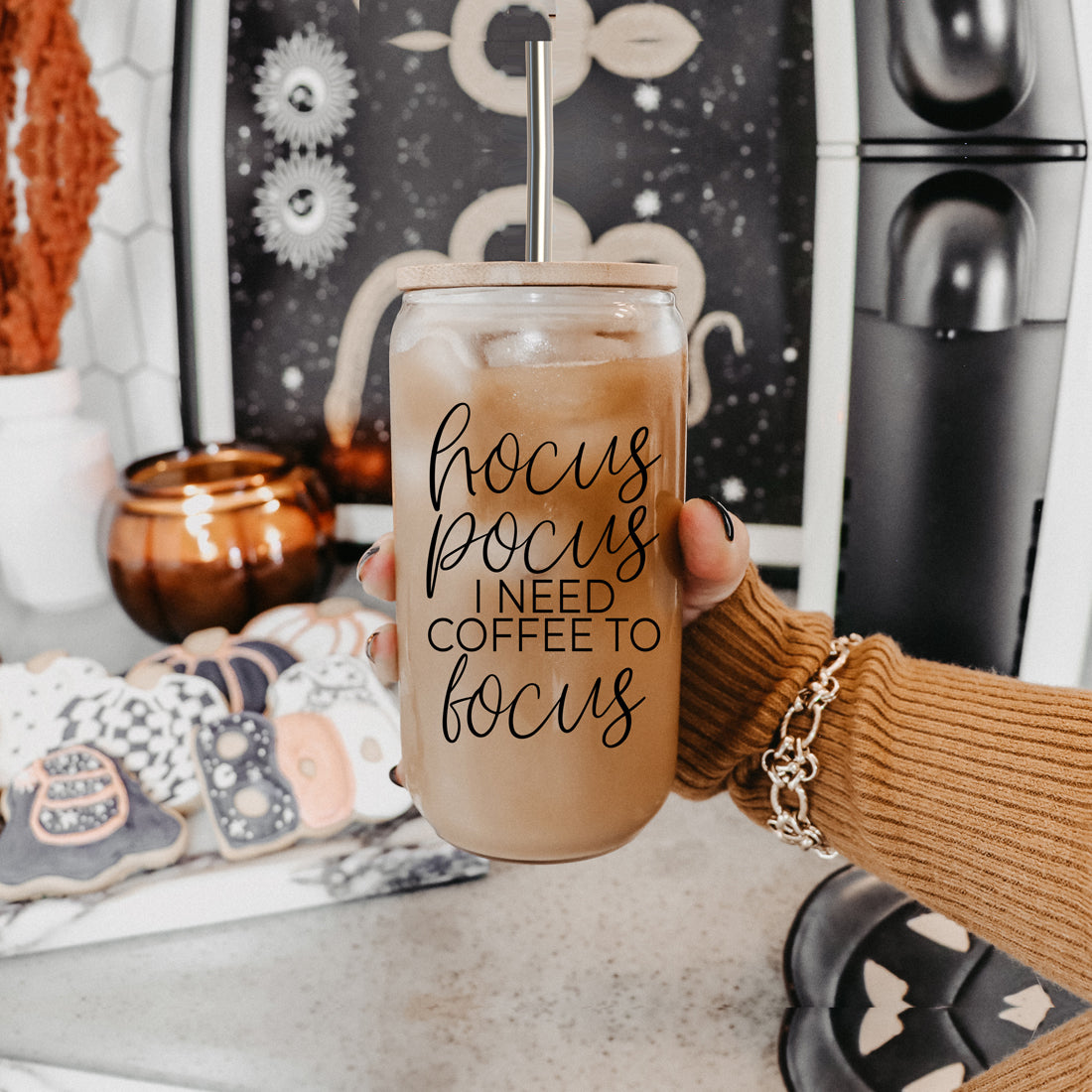 Hocus Pocus Cup with bamboo lid and stainless steel straws, featuring a black graphic design, ideal for hot and cold beverages.