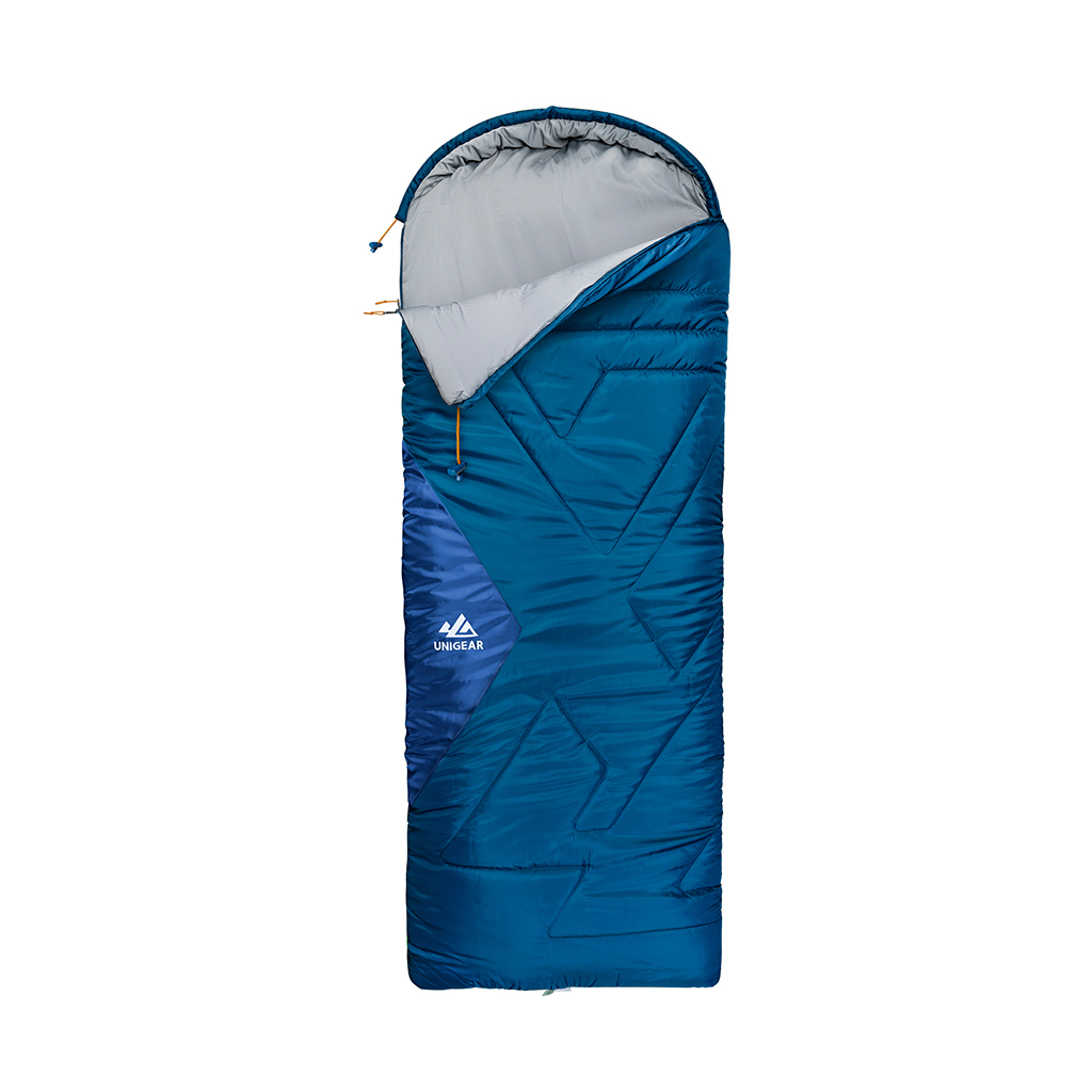 Camfy 30 Sleeping Bag featuring high-density polyester outer layer and soft recycled filling, designed for comfort and warmth during outdoor adventures.