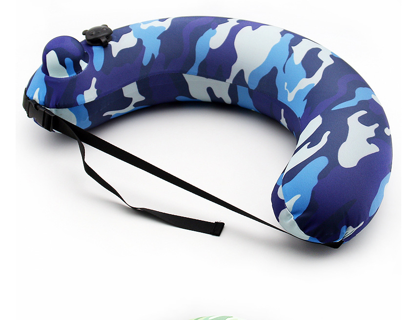 Half-circle camouflage swimming ring, thickened inflatable design for comfort and safety in water activities.